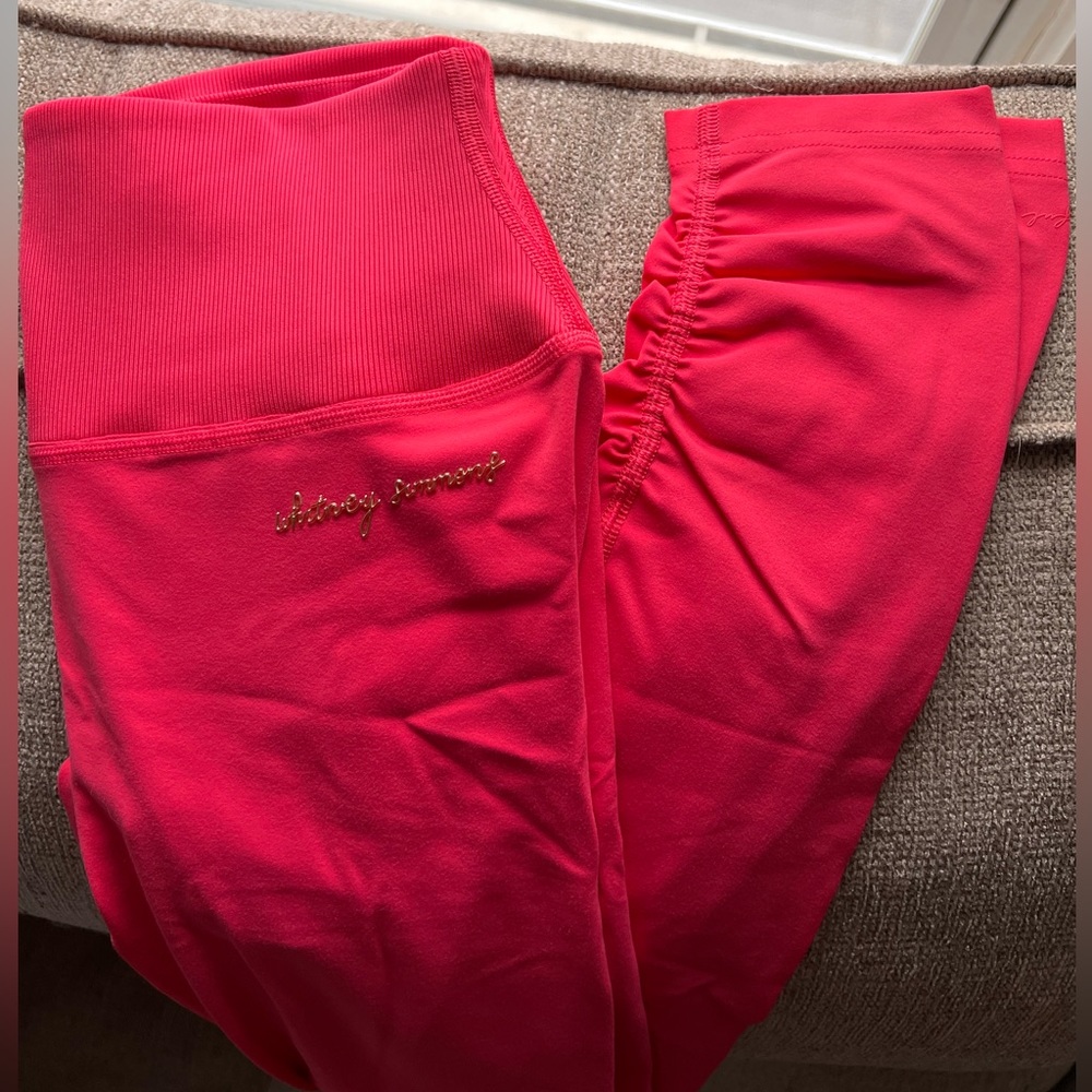 Gymshark X Whitney Simmons Rib Waist Legging - M